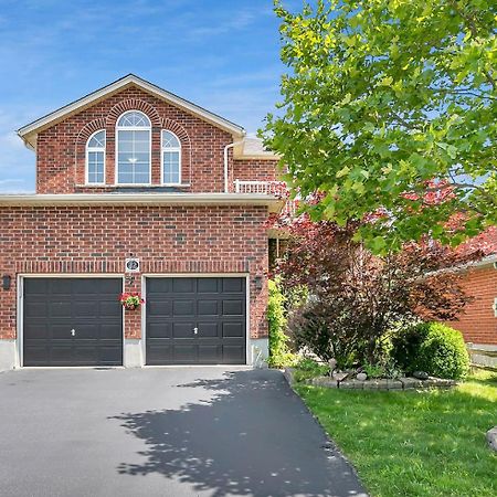 2 Bedroom Luxury Apartment Guelph Extérieur photo