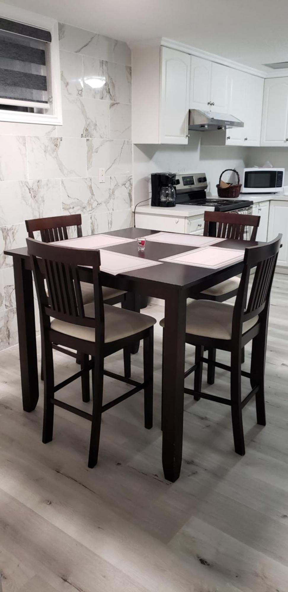 2 Bedroom Luxury Apartment Guelph Extérieur photo
